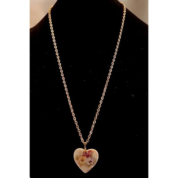 Avon Gold-Tone Chain Necklace With Floral Heart Pendant Marked Avon Gift for Her - Picture 5 of 8